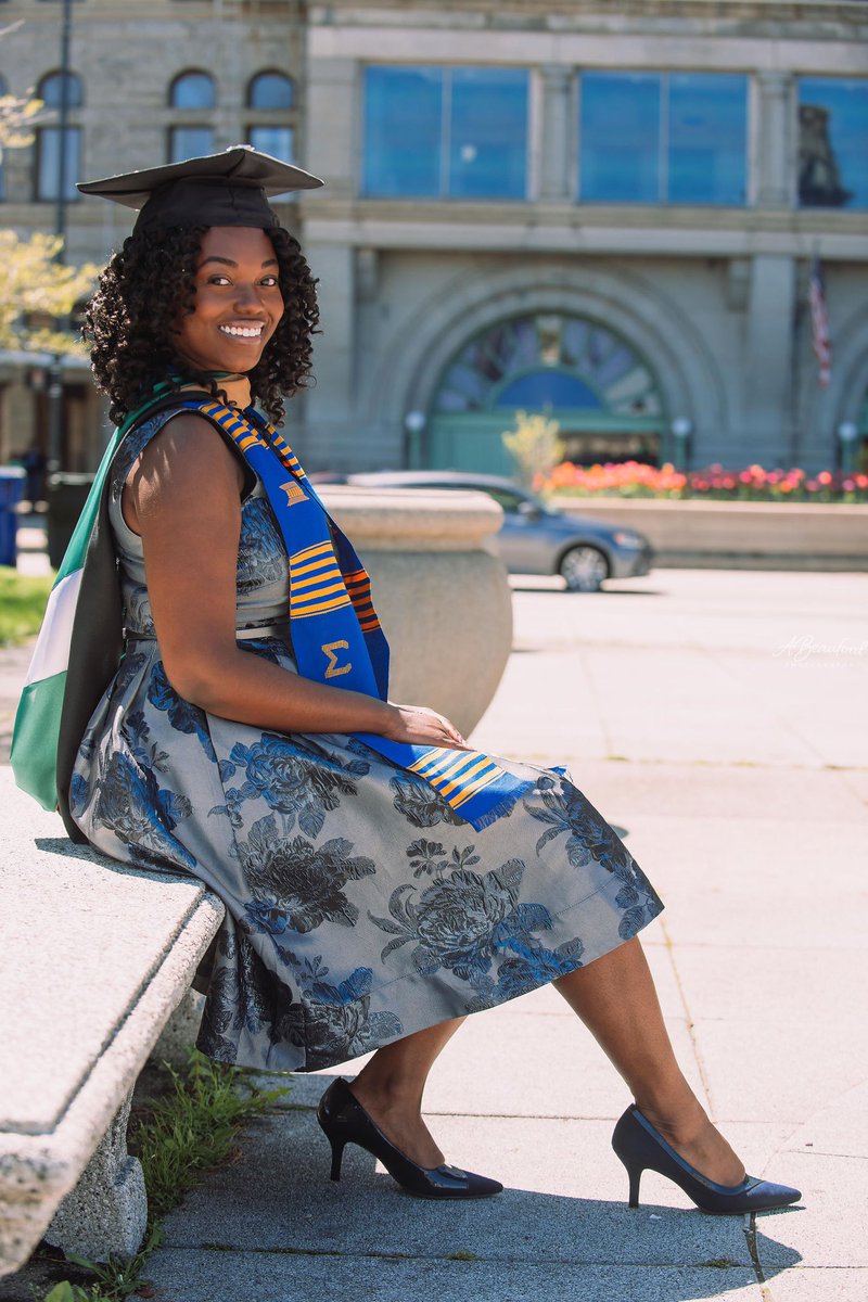nana_niknak's tweet photo. MBA β
#MastersInMay #tminus3days https://t.co/FLcmXyQZQF