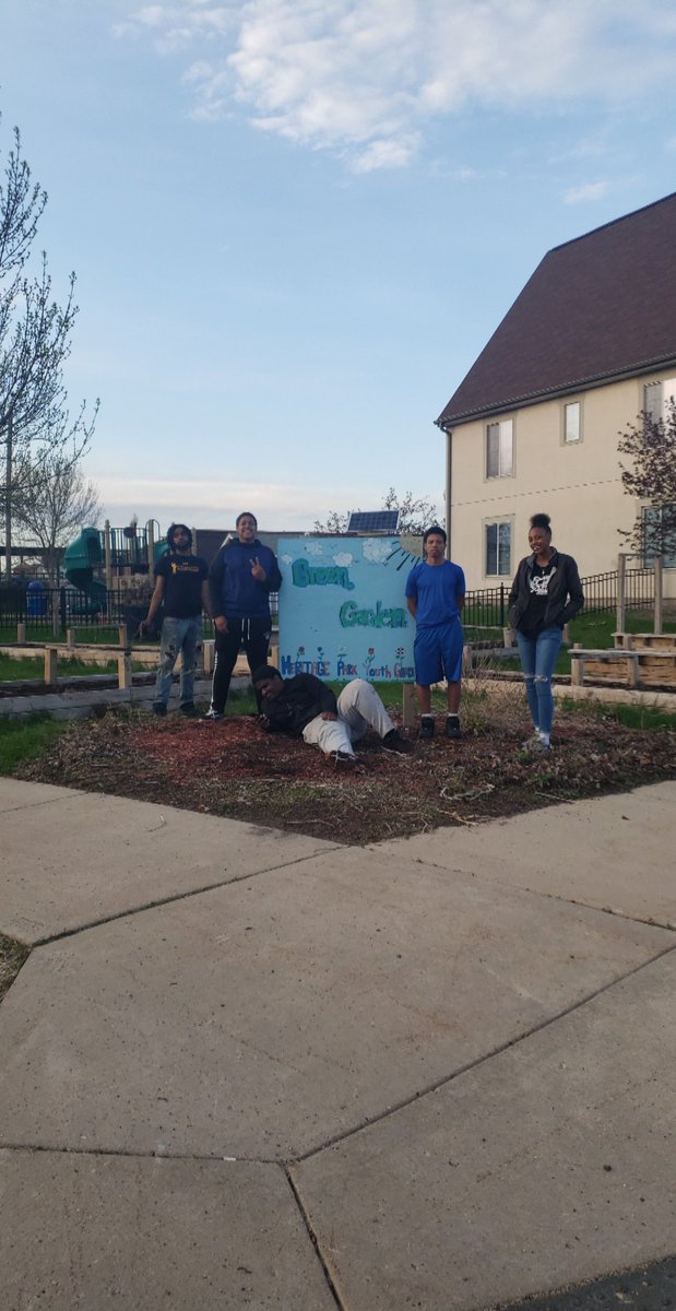 GGBakeryMpls's tweet image. Back in action at Green Garden! 🌿🐝🌾
#mnspring #urbangardening #minneapolis