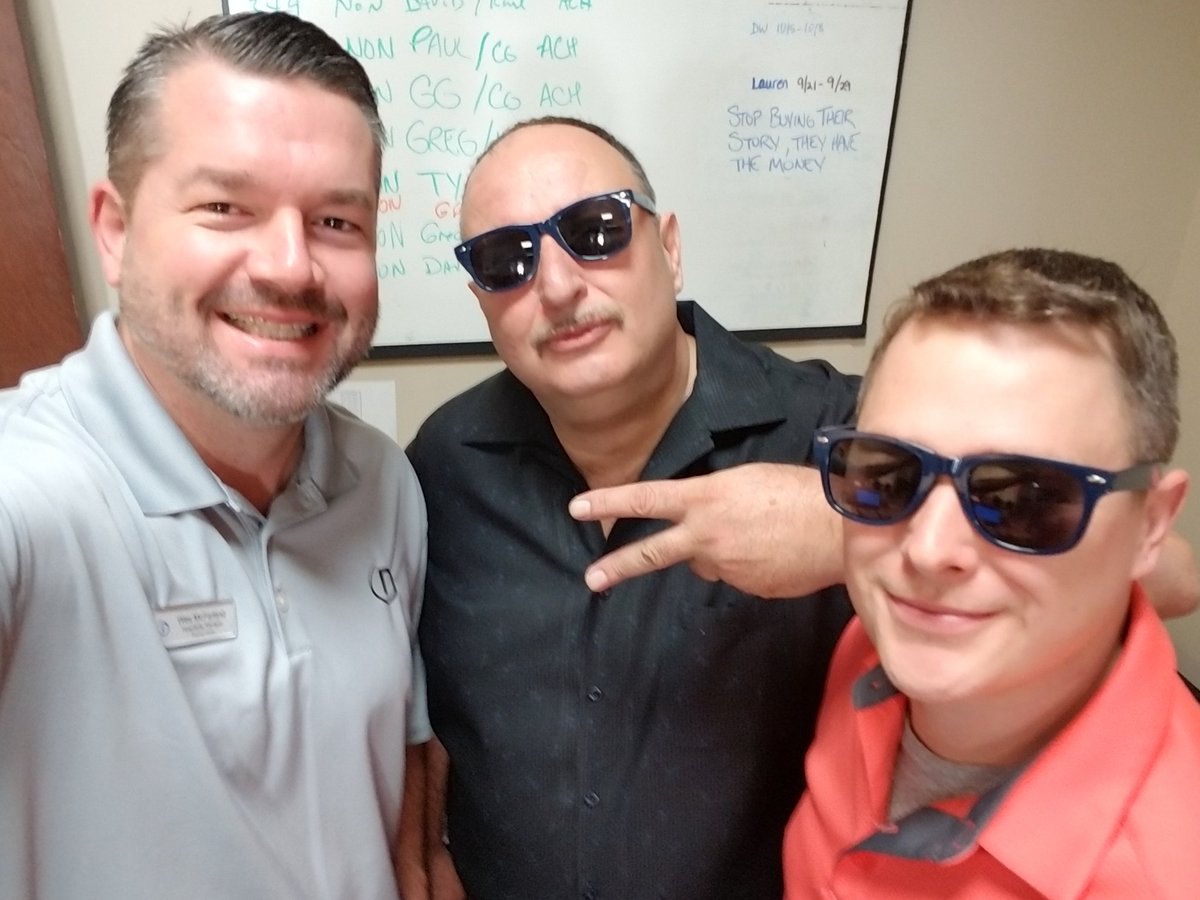WESMCFARLANDJR's tweet photo. @GregWise1 @DiamondCareers Thank you for the kind words @GregWise1. Your smile is your logo. Your personality is your business card. How you leave others feeling after having an experience with you becomes your trademark. #PiedmontCulture #LifeAtDiamond #StandOutWhenYouStandUp https://t.co/ayrtzFa5PO