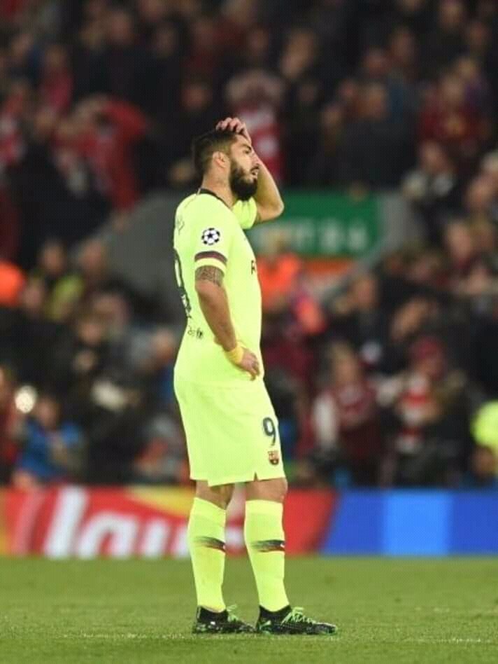 آدم خور...  😂
ہم تو ہنسے گے!! 
#UCL #BarcaLiverpool