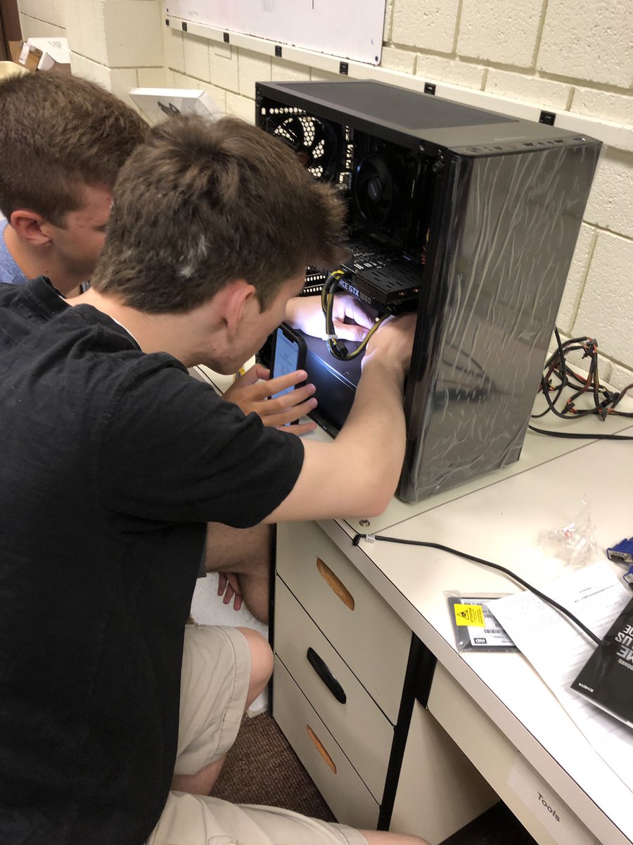 Plus1rosales's tweet photo. The Crew and Custom build time !!@AtticaSchools @WRCTE1 @msitweets @NVIDIAGeForce https://t.co/Esj4YI6s7i