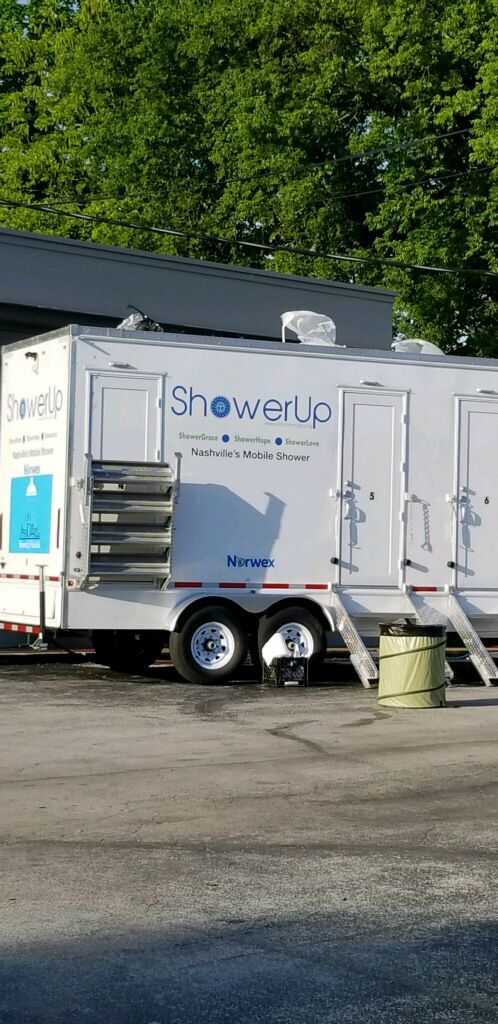 ColumbiaTNFUMC's tweet photo. New partnerships are awesome! Shower Up is partnering with People’s Table. #columbiafirst #OnFire4God https://t.co/RmSatdCi7s