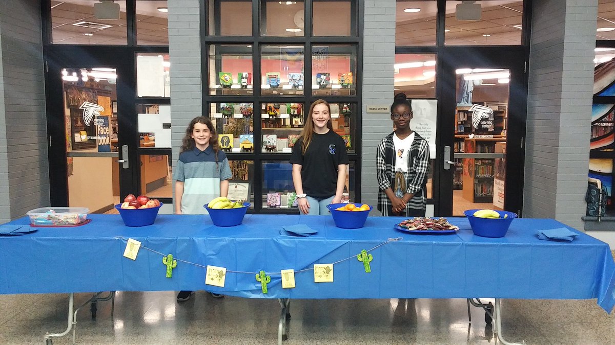 CCMS_PSP's tweet photo. Today the #PSP treated staff to a light breakfast served by our awesome #StudentCouncil. We also provided lunch to our #AMAZING Staff. Thank you #CCMSPSP for your continued support. #TeacherAppreciationDay #FalconPride @CCMSStudentLife https://t.co/3KL9VLaWnI
