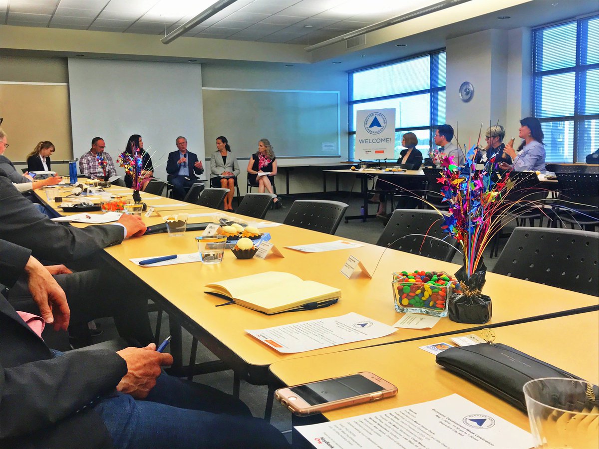 ColumbiaRvrEDC's tweet photo. “Our success is highly correlated with other companies‘ success. You have to get engaged to be part of the solution.” -Tim Price, CEO, Yaculta Companies 

Another day celebrating #EDW2019 - this time with our regional partners @GreaterPDX! https://t.co/DQkfvBNz6c