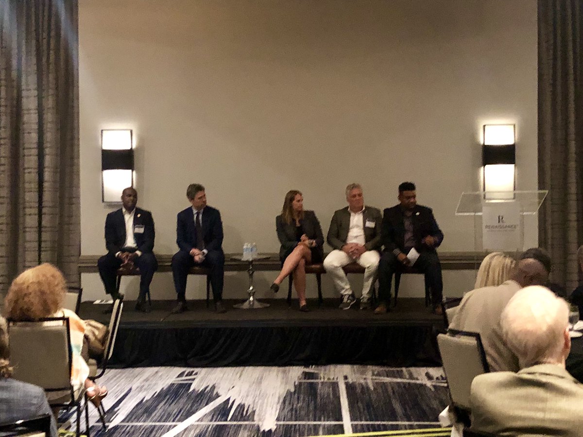 ClaireAngelle's tweet photo. “A city cannot be smart if it’s not just.” @N8TL_1 @PSEquityMatters with @GtScii @Hawque2017 @ellehempen @AndyBerke @WorldofWalas #GTSmartCities19 https://t.co/E5PHTyrgXc