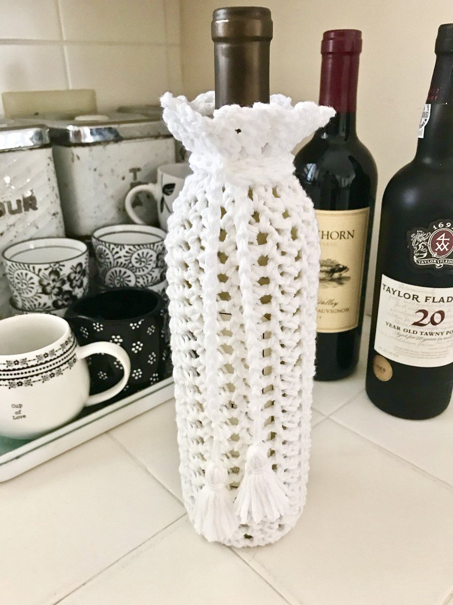 Karlasmakingit's tweet photo. Classic Wine Bottle Cover https://t.co/Y6JHJVMc02 https://t.co/mobaKB6MlR