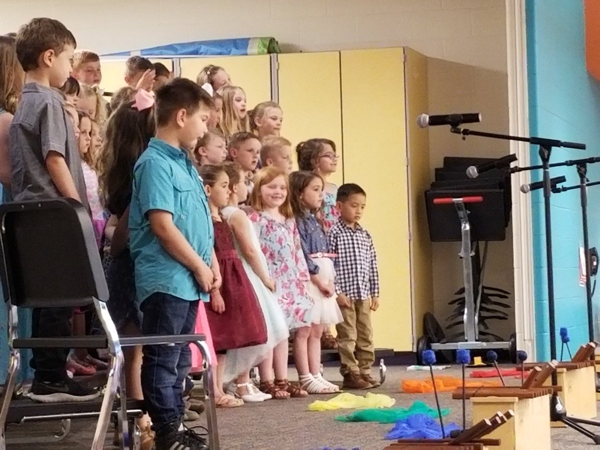 WCESCooper's tweet photo. Our K's put on an amazing program tonight!  #musicinourschools #WCESConnect https://t.co/ksyu1Iydi5