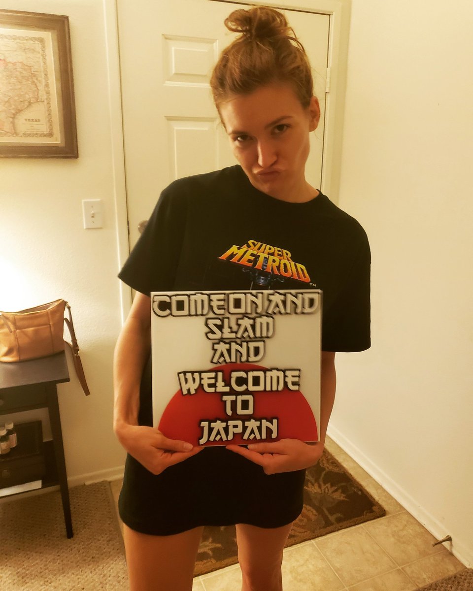 erinsteeby's tweet photo. Got this dope Super Metroid shirt (for completing my first playthrough) and this WORK OF ART from two awesome sauce fans yesterday. Also Hit 7k followers on @Twitch!!! Feeling so grateful. Thank you #mintyfam https://t.co/JB1lslHwgD