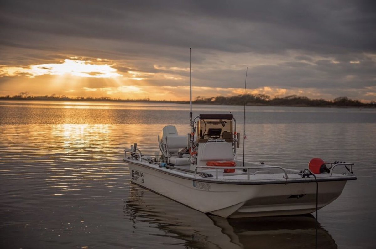 carolina_skiff's tweet image. We live for sunsets like this🌊🌴☀️
. . .
Stunning pics submitted by CSkiff super fan and previous photo contest winner Anthony B. Thanks for sharing, Anthony!
.
#carolinaskiff #fanpics #sunset