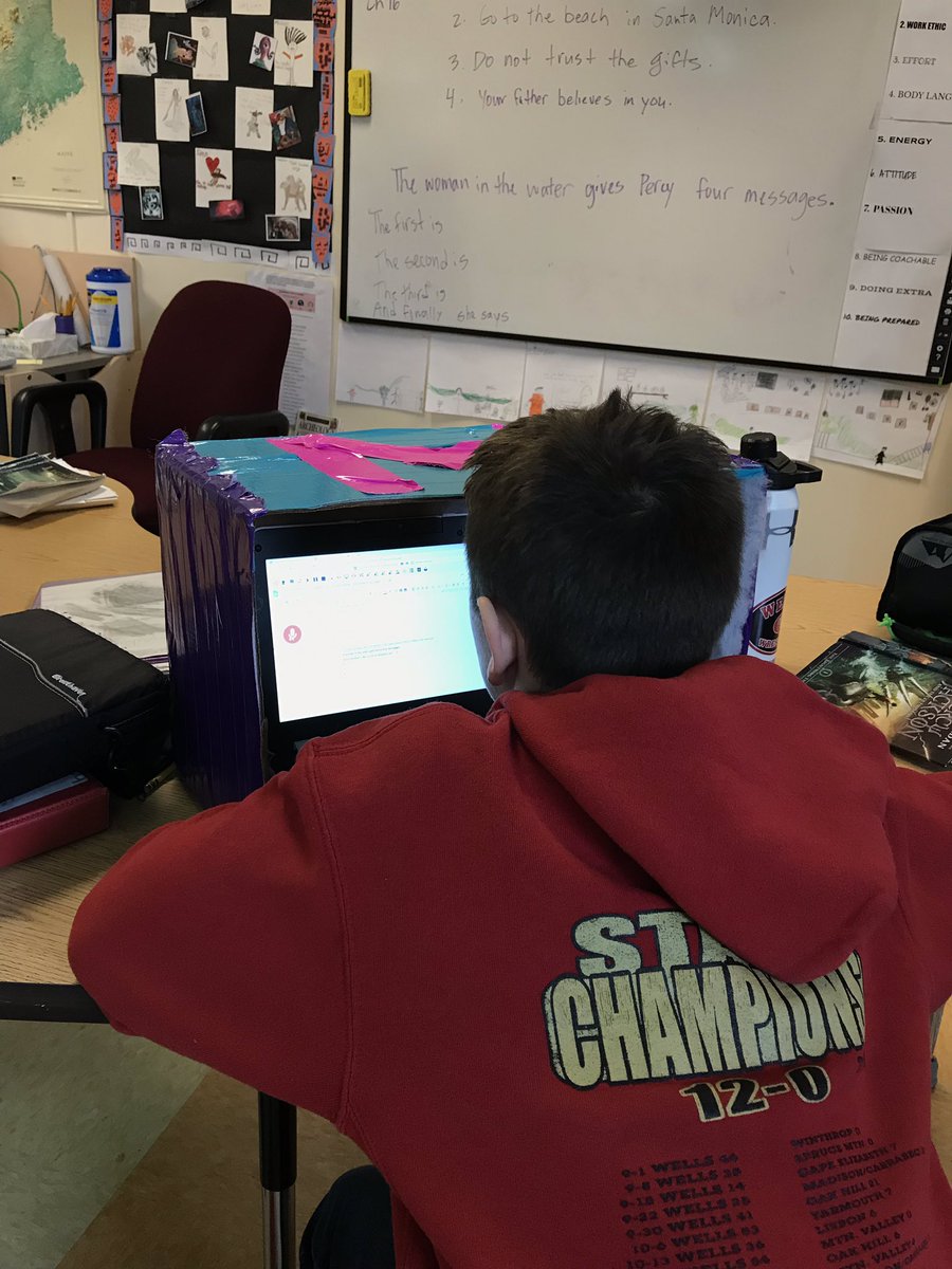BethGoodwin33's tweet photo. These guys are taking a classroom assessment using portable recording studios (box+quilt batting+duct tape) and voice typing #assistivetechnology #makerspace #successful https://t.co/HmpgLXyg1n