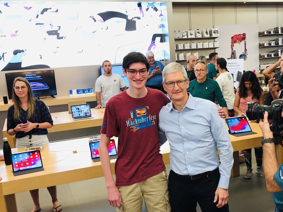 LymanHighSchool's tweet photo. What a day! Lyman Sophomore, Liam R., had the experience of a lifetime, meeting Apple CEO, Tim Cook. 🖥 Liam recently earned a scholarship to attend Apple’s Worldwide Developers Conference in San Jose, CA! #WeAreLyman #WeAreProudOfYou #AcademyOfEngineering #LymanCoding @SCPSInfo https://t.co/czXMEfEPHR