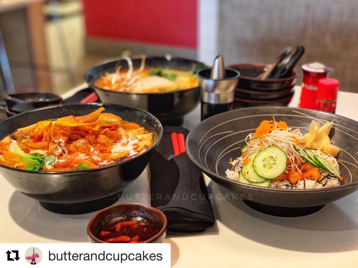 SlurpingTurtle's tweet image. Happiness is a hot bowl of ramen and ice cream for dessert #Repost @butterandcupcakes #eeeeeats #foodie #foodporn #food #foodphotography #foodstagram #bestfoodfeed #forkyeah #happyslurping #tuesdaymotivation #chicago