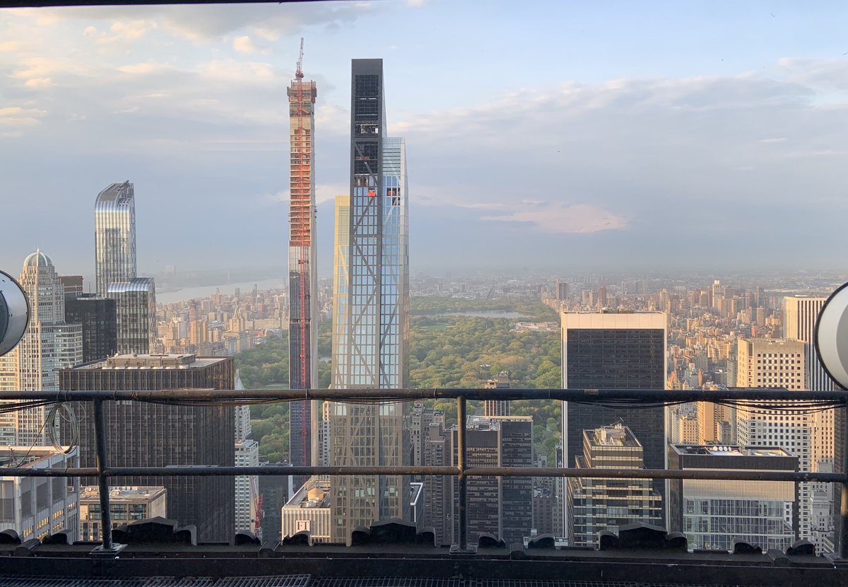 jimboandandrea's tweet photo. And the winner for “best view from a toilet window” is #Bar65 in The Rockefella #NYC https://t.co/wlKOypisb2