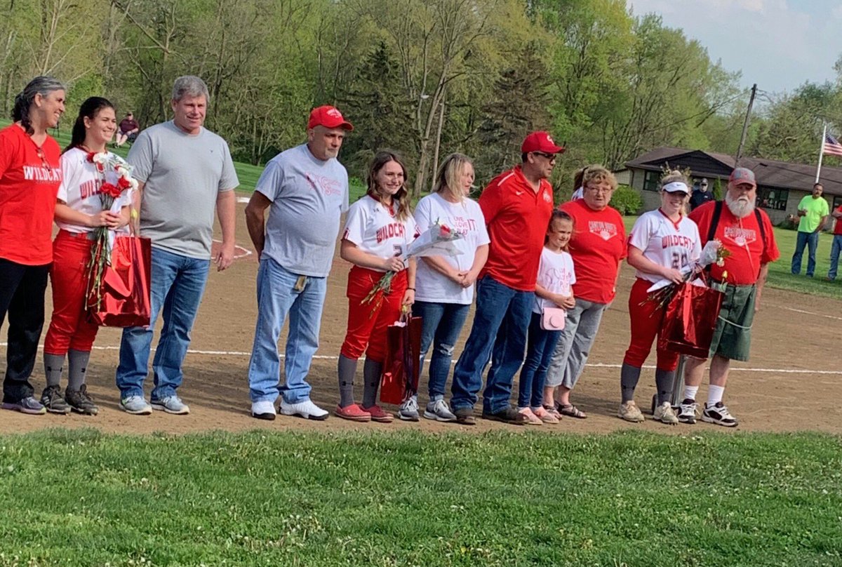 aharms42's tweet image. Congratulations to our 3 softball seniors: Cierra, Taylor, and Sharon. The Lady Wildcats defeated Carrollton 9-3. Morgan Dalton and Summer Glota both hit home runs tonight.