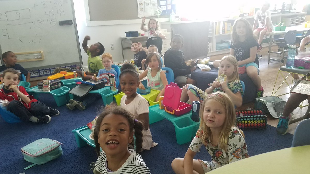 FirstInRoom219's tweet photo. #TheMightyThunderstorm day 1 of #BowlOfFun had us eating lunch in the classroom #Yum #flashBOOM #27daysleftin1st :'( https://t.co/i9dB5v2fGd