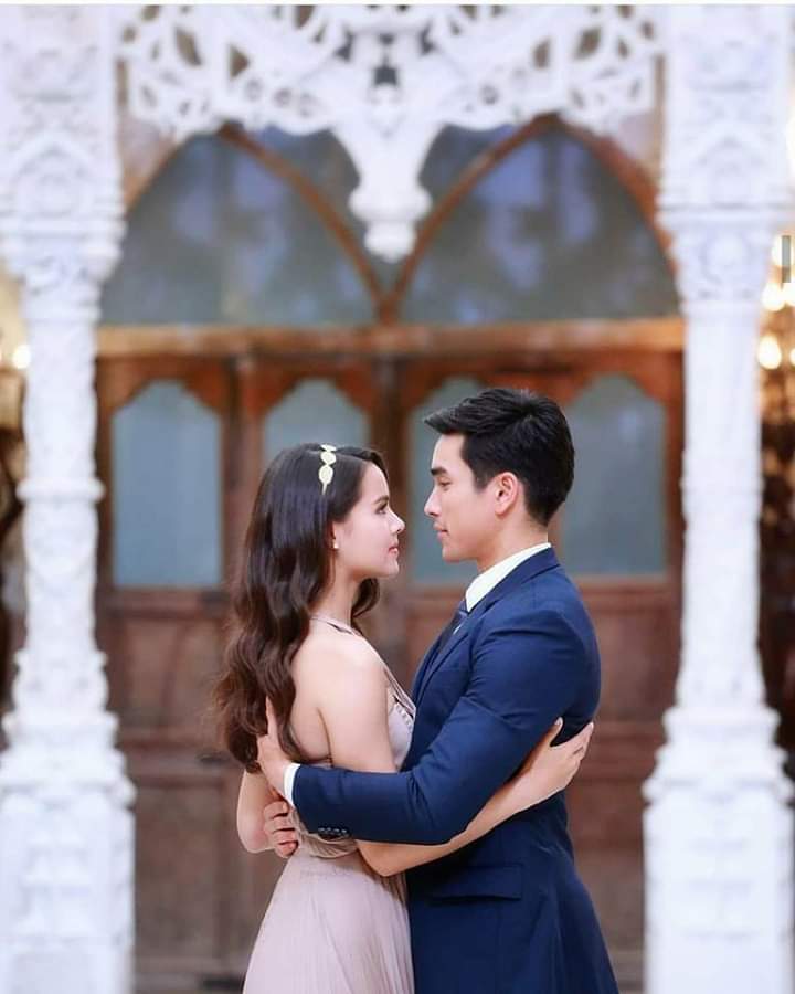 Сон юк сонпайсан лакорны. Принц лягушка лакорн. Дорама яя урассая. Скрытое пламя свечи лакорн. Лакорн королевская семья.