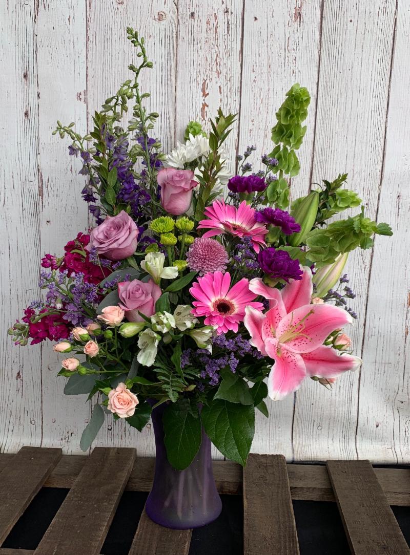 LocalLunchClub's tweet image. Give Mom Flowers conta.cc/2VrkAPD