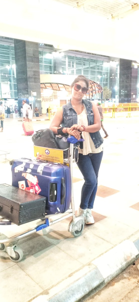 SaxSubbalaxmi's tweet photo. Performing in Chennai today...
#SaxophoneSubbalaxmi #SaxWithSaree #weddingevents #Chennai #PadmaBharathiAwardWinner #LimcaBooksOfRecordsWinner #YuvaKalaBharthiAwardWinner #YoungmusicmasteroAwardWinner
#HappyMe https://t.co/LgB8pHmKvO
