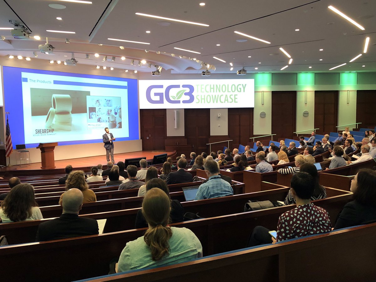 AkronAscent's tweet photo. Thirty applications, 10 semi-finalists, and AAI selected as one of 3 finalists for the Green Chemistry round table in Cincinnati - big things from little fibers. @ACSGCI @The_GC3 #gc3rt #choosegrowthakron @Bounce_Hub https://t.co/QTPADxWrfO