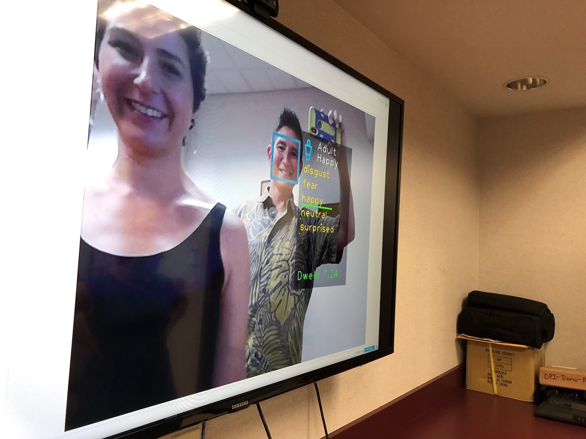 ashtsuji's tweet image. I’m a happy-neutral adult male according to facial detection software. 

I’ll never look at another digital billboard the same way again. 

Mahalo @HITribuneHerald &amp;amp; @staradvertiser for the demo!

#facialdetection #facialrecognition #digitalbillboards #digitaldisplay