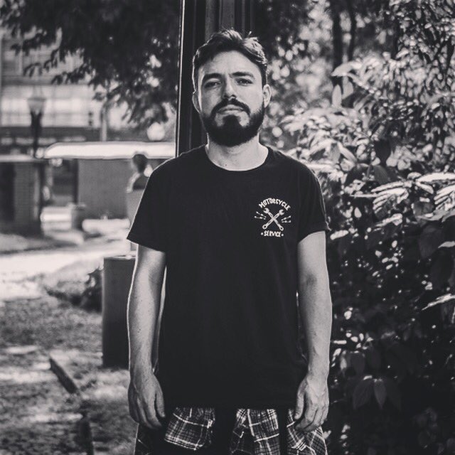 belineoficial's tweet photo. Qual trecho da SINAL você mais gostou? Conta aqui pra gente!

O link se encontra disponível na nossa bio! ▶️

📸 @xpeees

#sinal #elementosorte #single #lançamento #spotifybrasil #spotify #deezerbrasil #deezer #applemusicbrasil #applemusic #onerpm #onerpmbr #music #rock https://t.co/qygJ6w5Qxt
