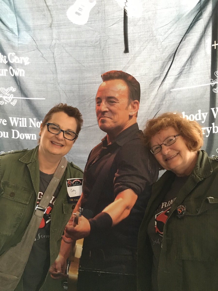 108kent's tweet image. Just hanging with Bruce! #SpringNuts