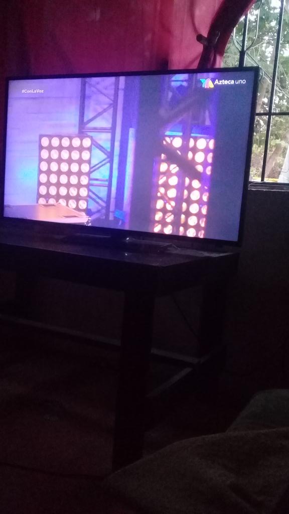 brittseio's tweet photo. #ConLaVoz ya los estoy viendo :) https://t.co/GcmXPZjV1s