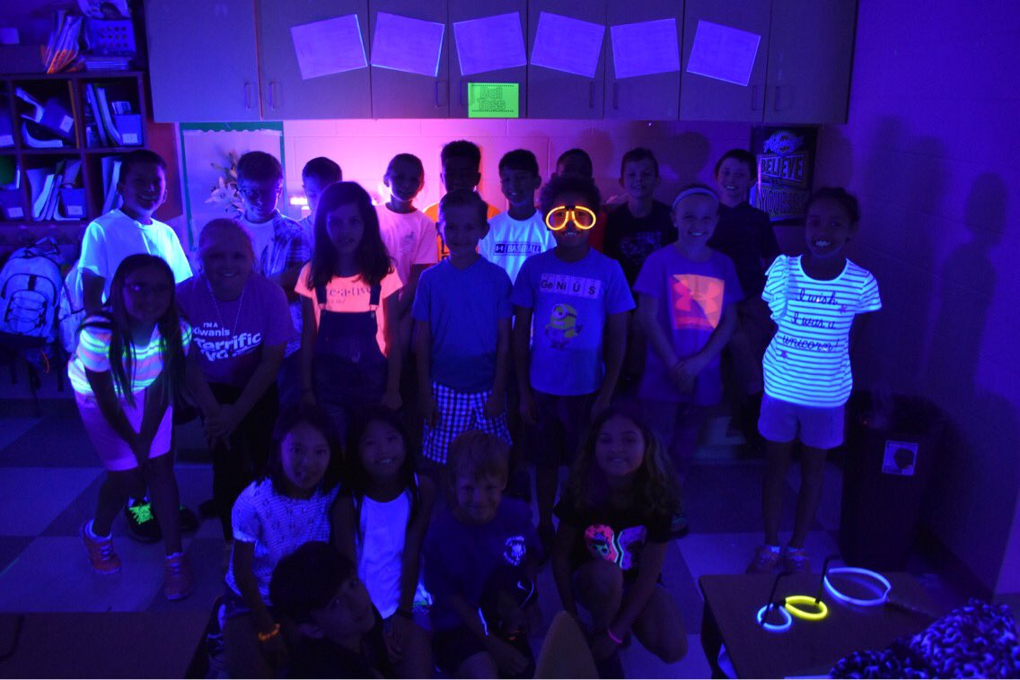 MrsTsThirdHerd's tweet photo. 💜 We had a blast preparing for the big test at the glow games today! State testing can bring it on... we're ready! 💜 #loveSCschools @gcschools #roomtransformation https://t.co/I7paKyqyzX