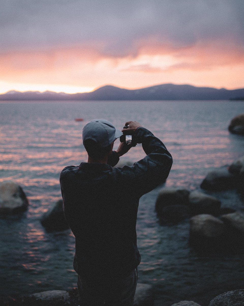 Chef_Carnahan's tweet photo. tahoe sunsets 🤤 https://t.co/mx7PN04BQ8