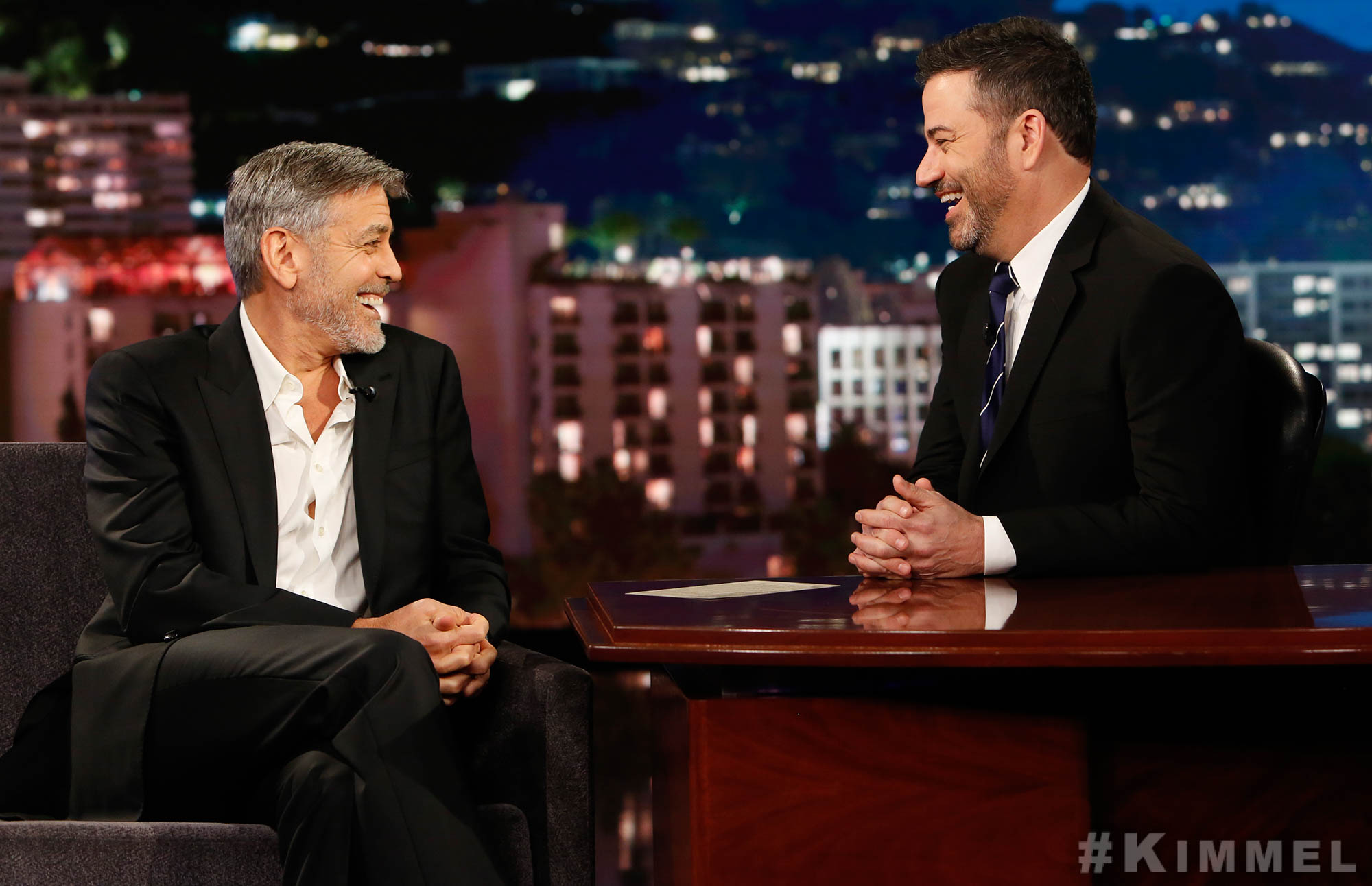 X-এ Jimmy Kimmel Live: "The Sexiest Man Alive and George Clooney! 😻  https://t.co/oXNmZ3H1SQ" / X