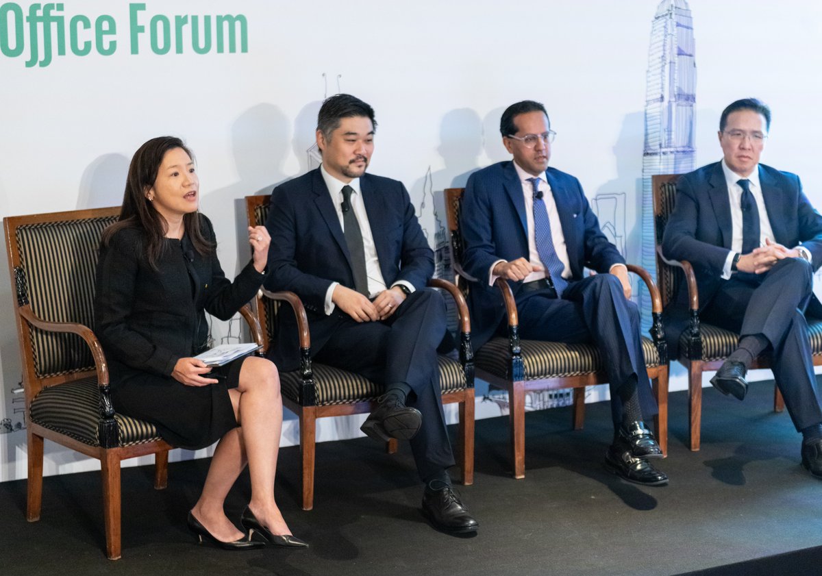 BNPP_Wealth's tweet photo. After the strong multi-asset class rally, is it time to fasten our seatbelts? @gracetamwm moderates a panel of investment experts discussing the markets and investment opportunities ahead of us. 

#BNPPSFO | #Investmentstrategies |#Equities https://t.co/0M2usVmqgA