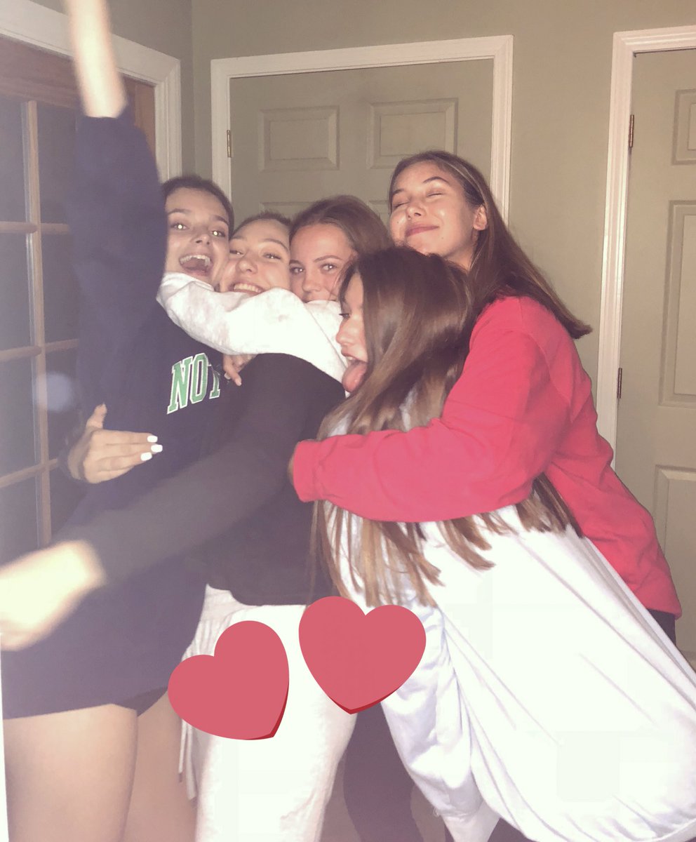 KaylinHoffman's tweet photo. happy birthday @giabgranto !! hope you had a good one!! miss you❤️❤️ https://t.co/Xlsob6aBij