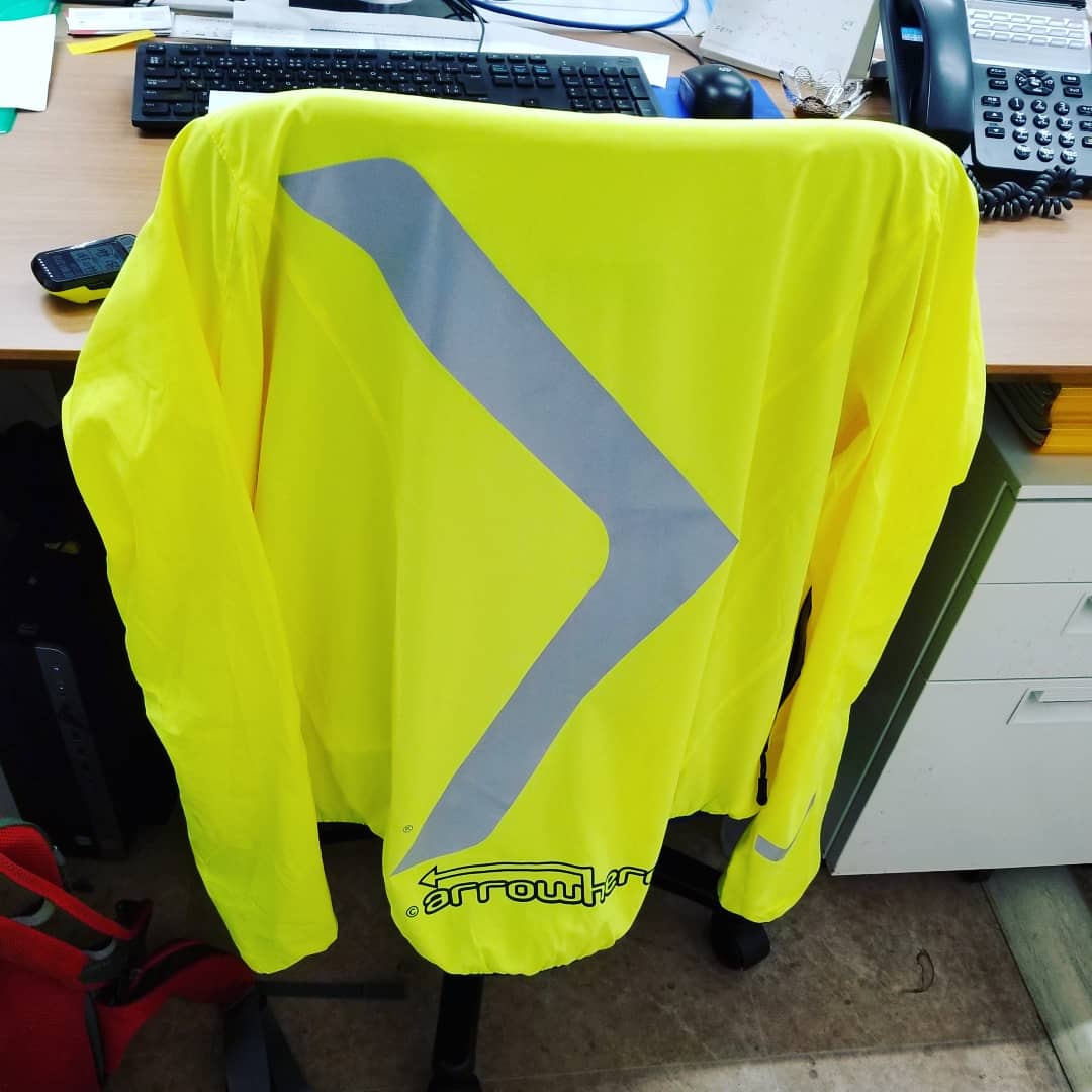 twowheelcruise's tweet photo. Testing out my new lightweight high-viz jacket from @ArroWhereEquip
Perfect for the cooler spring mornings and feeling extra safe
今朝新しいサイクリングジャケットを試してみました。軽くて気持ちいい。色も気に入った😁 #安全第一
#cyclinglife #cyclist #arrowhere #サイクリングウェア https://t.co/m1BmBtsyth