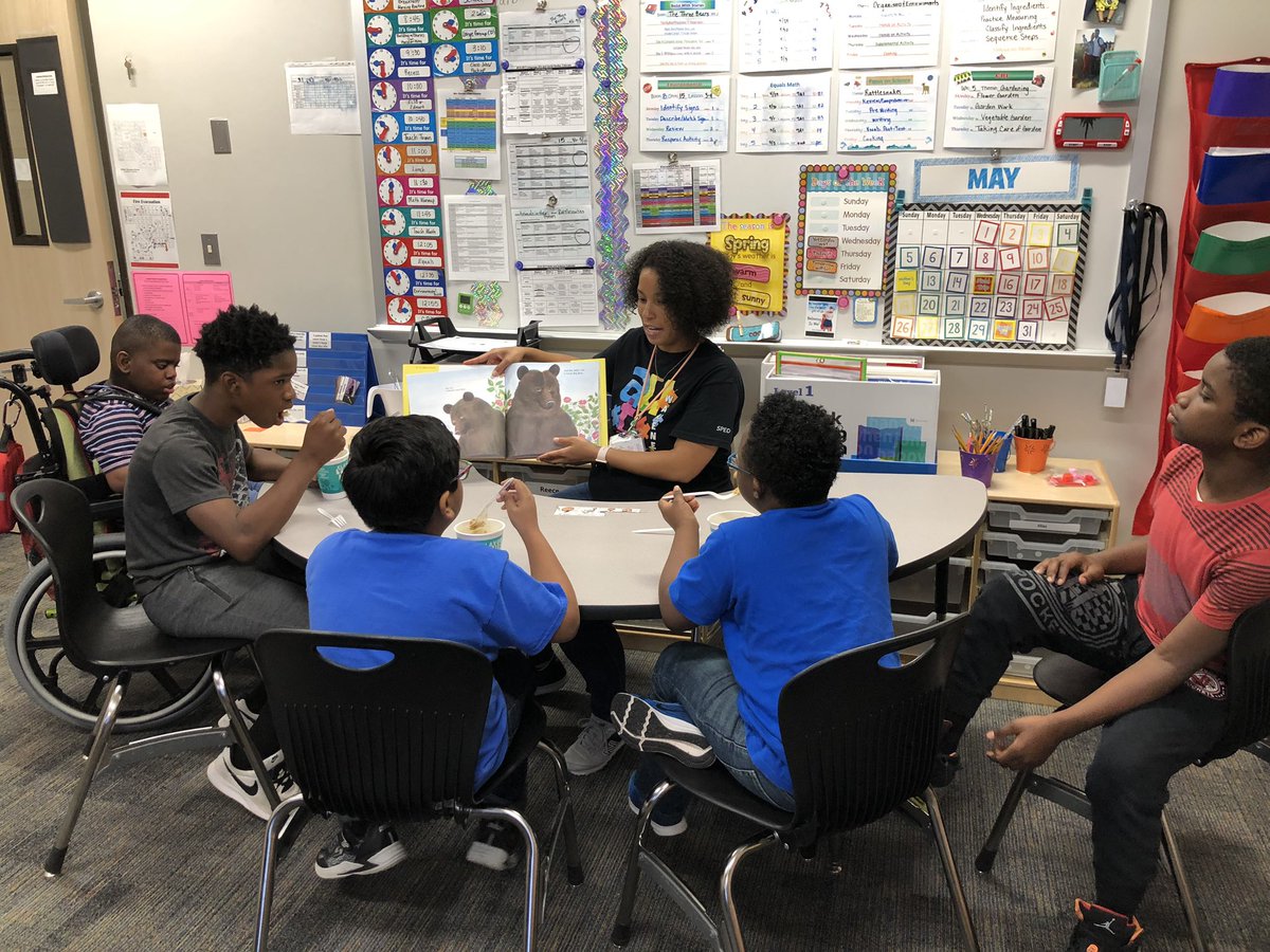 Mrs. Kincade tweet media