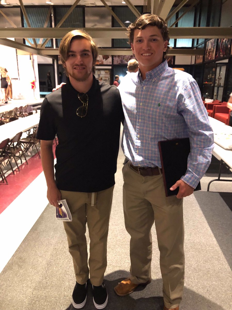 TheJoeyBarrett's tweet image. Brothers for life... time to make some history in the next couple of weeks, wouldn’t want to do it with anyone else!!! @joeyV_1 @JosiahOrtiz_ @SamWarren44