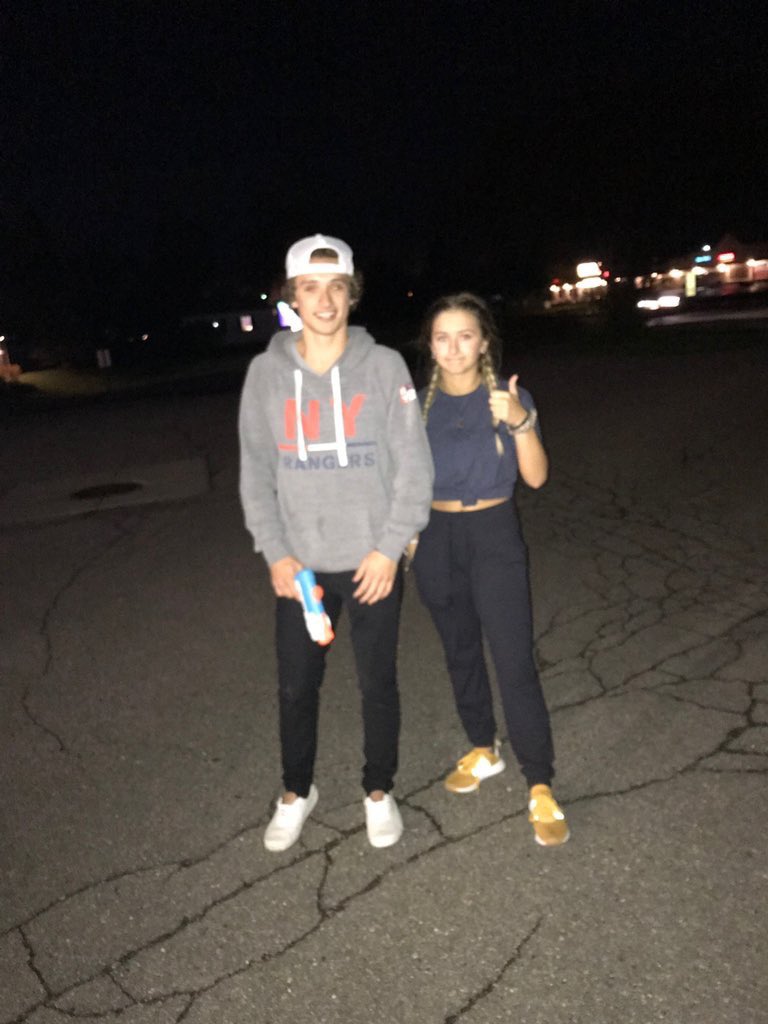 MHSWater19Wars's tweet photo. Squirt Compilation pt 3: Glowing Stud delivers nice shot on cute blonde.

Squirt Compilation: 2
Faucet Failure: 0 https://t.co/x2pTe2QlEF