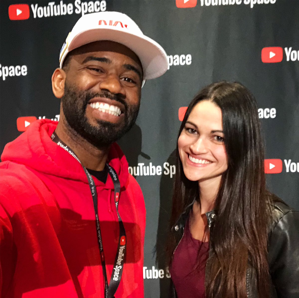 TheMarineRapper's tweet photo. 🇺🇸🎥⚡️
Met up with filmmaker @kathydistefano_ at @youtubespacela ! She has a cool web series called @lastlifeseries . Oh and we Found out we’re both from New Jersey too! #youtubespacela #unlockthespace https://t.co/TWeyVvCqx9