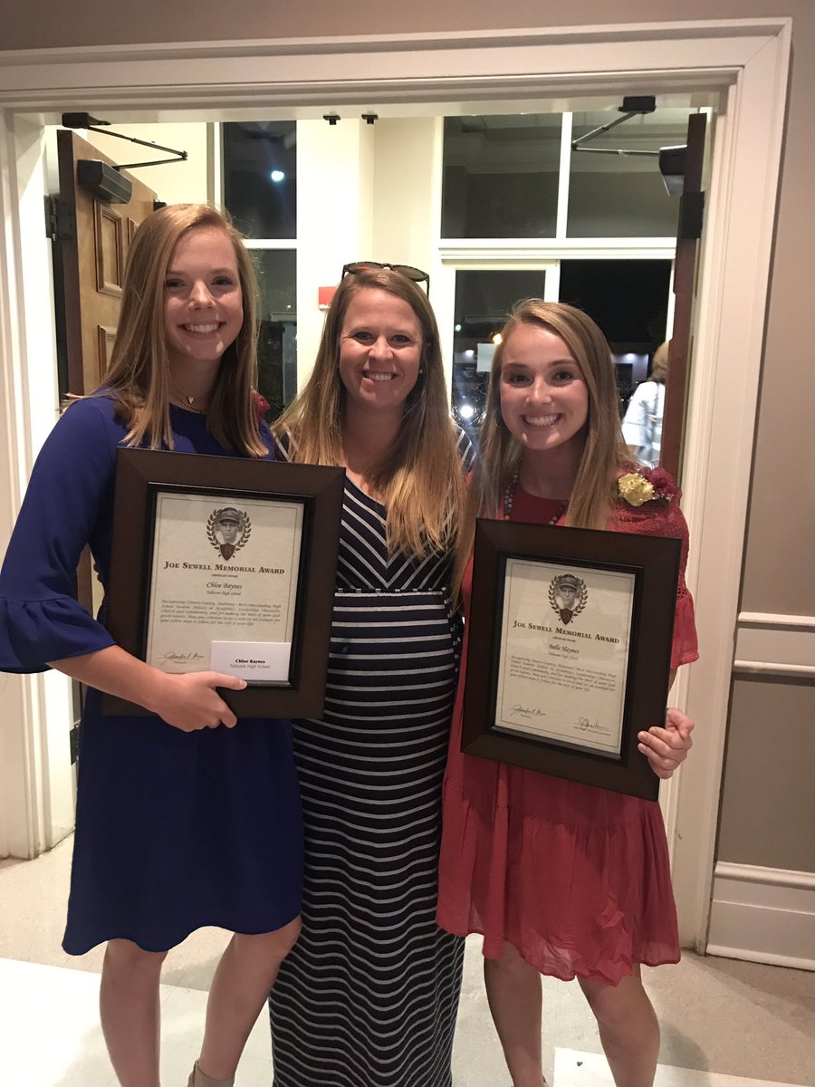 THSVball's tweet photo. Super proud of my girls being honored at Joe Sewell Awards Banquet! https://t.co/9OPGyAUInC