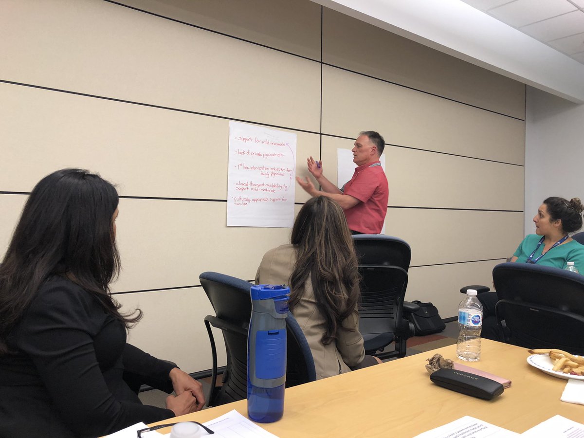 GatewayMedic's tweet photo. A genius topic. a non-physician #hcldr Speaking to the importance of the @DoctorsOfBC #GPSC’s #practicesupportprogram’s #mentalhealth modules that update and upgrade #familydoctors in their ability to manage mild & moderate mental health disease #mentalhealthweek https://t.co/V8U1cmqw3V