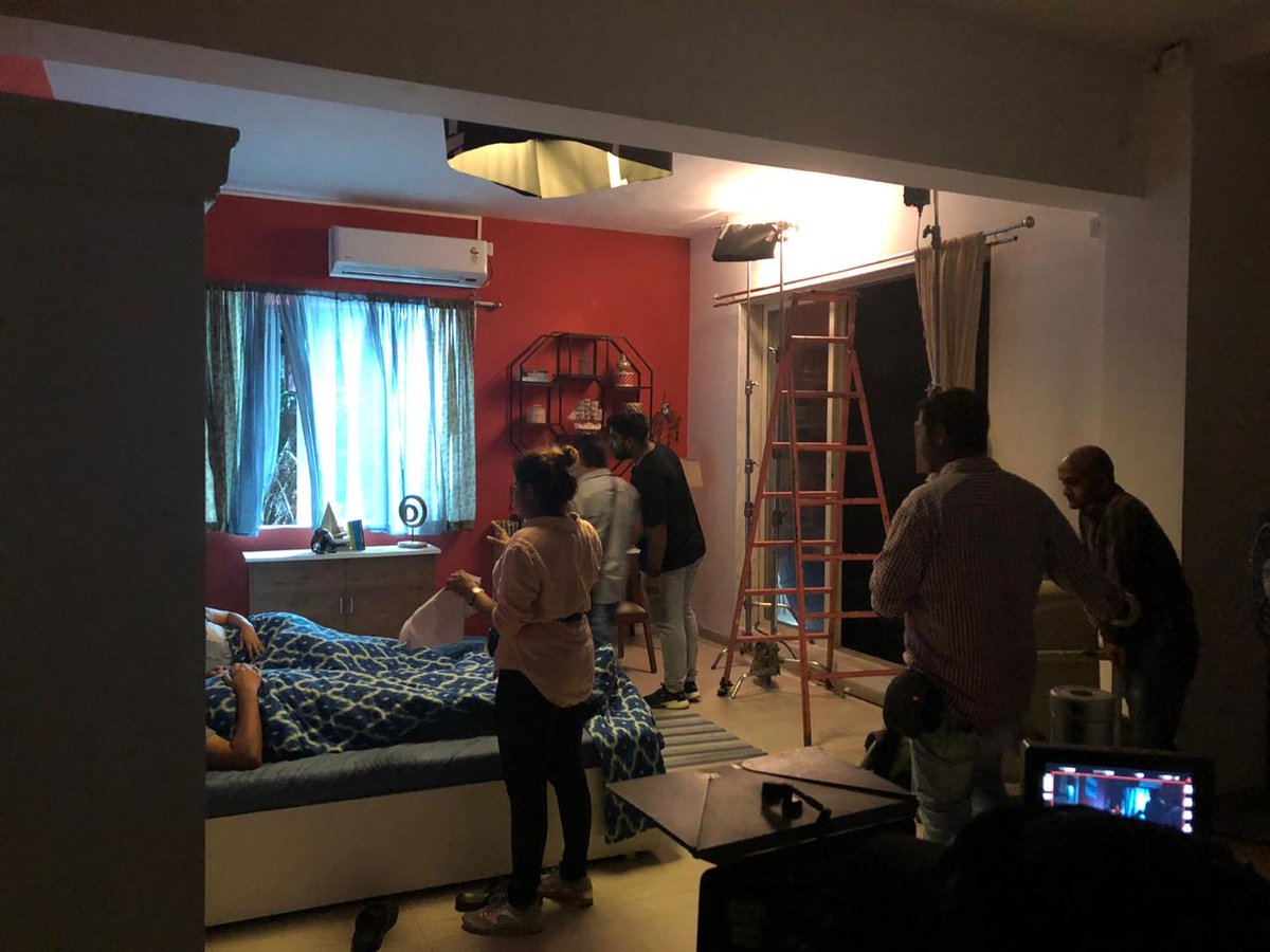 TeamOneEnt's tweet photo. Behind the scenes of Bajaj Finserv Bijli EMI Pe.

And kudos to the entire team of Team One Entertainment for always being there!

#Behindthescene #BajajFinserv #BajajFinance #3MillionViews #Shotyourshoot #YoutubeChannel #BajajFinservChannel #TeamOneEntertainment #TheProducer https://t.co/m9pSHJcsMb