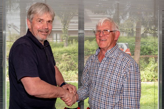 Zevenaar's tweet photo. Alweer het laatste verhaal in de reeks ‘De herinnering blijft…’. Turmac-collega’s Frans van Hasselt en Gabriël van Eekhout over o.a. de inzet van werknemers uit het buitenland. Bekijk hun verhaal en de andere herinneringen op https://t.co/feiulpRzwt.  #HAL12 #deherinneringblijft https://t.co/aQWhI5dPBU