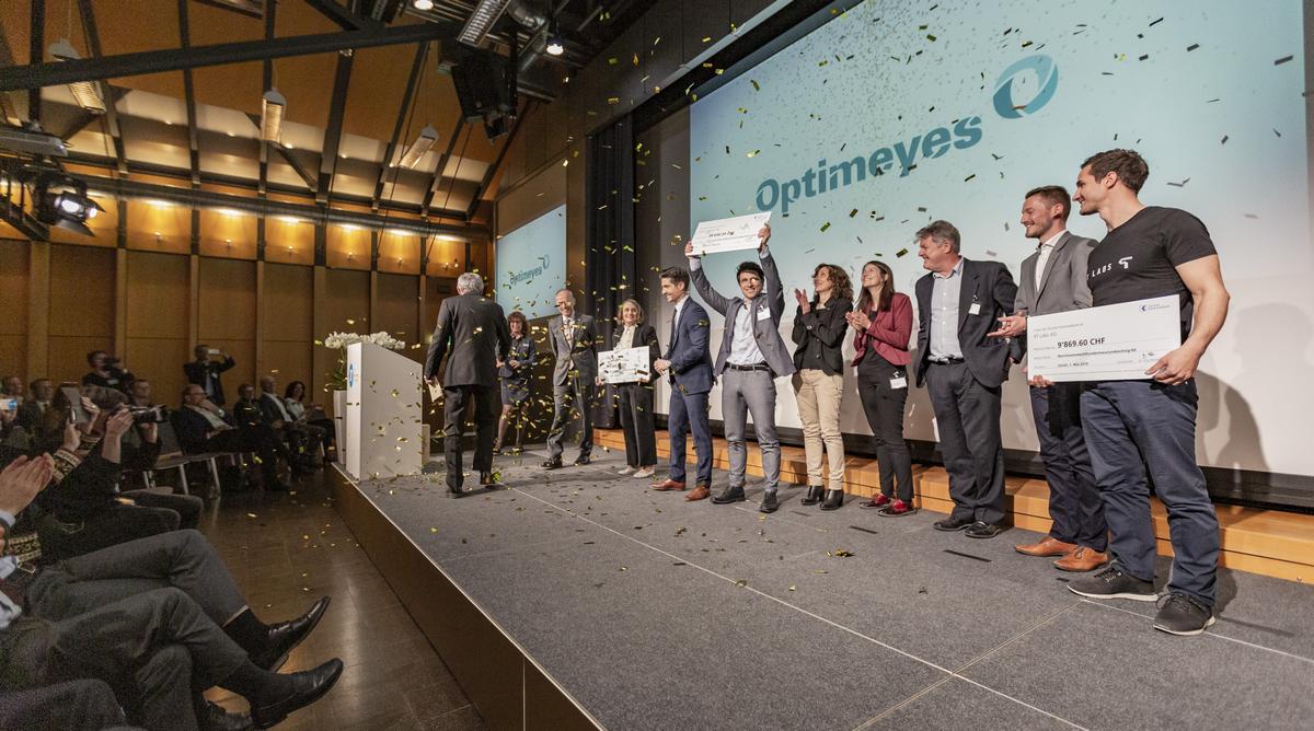 startupticker tweet media