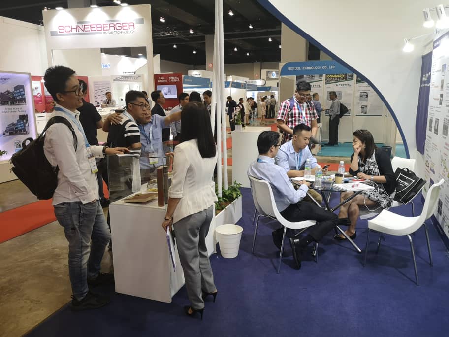 MalaysiaITP's tweet photo. We are here at the SEMICON SEA 2019, MITEC, Kuala Lumpur!
.
We will be here at the exhibition space till 9th May.
.
Visit our booth #920 #semiconductor
#SEMICONSEA2019 #MITEC #KL #Malaysia #Booth920 #Connect #itp #itpmalaysia #semicon https://t.co/zIKFu5VV7r