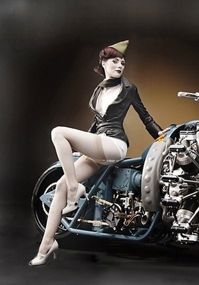 Alternative Pinup tweet media