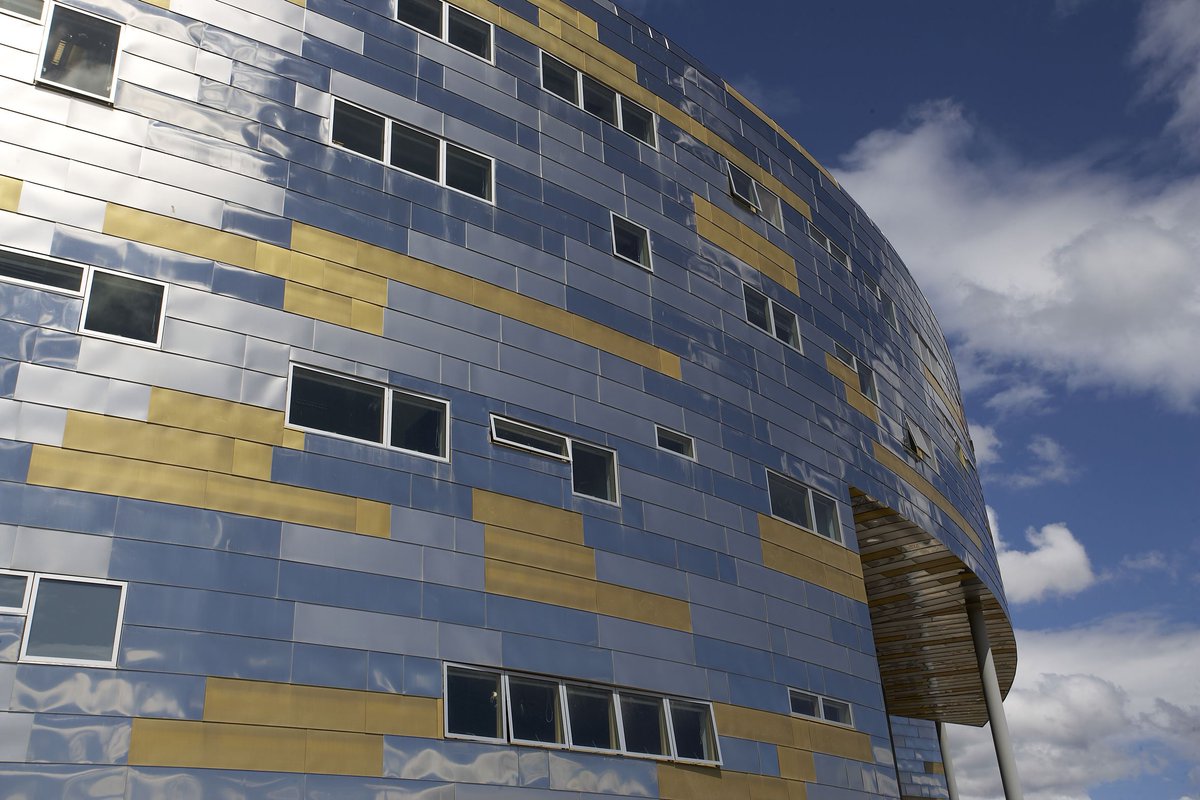 EMiddlesbrough's tweet image. We are working with @mbrocollege to offer more learning opportunities in communities that need it most. For more info check out: middlesbrough.gov.uk/empower/high-s…