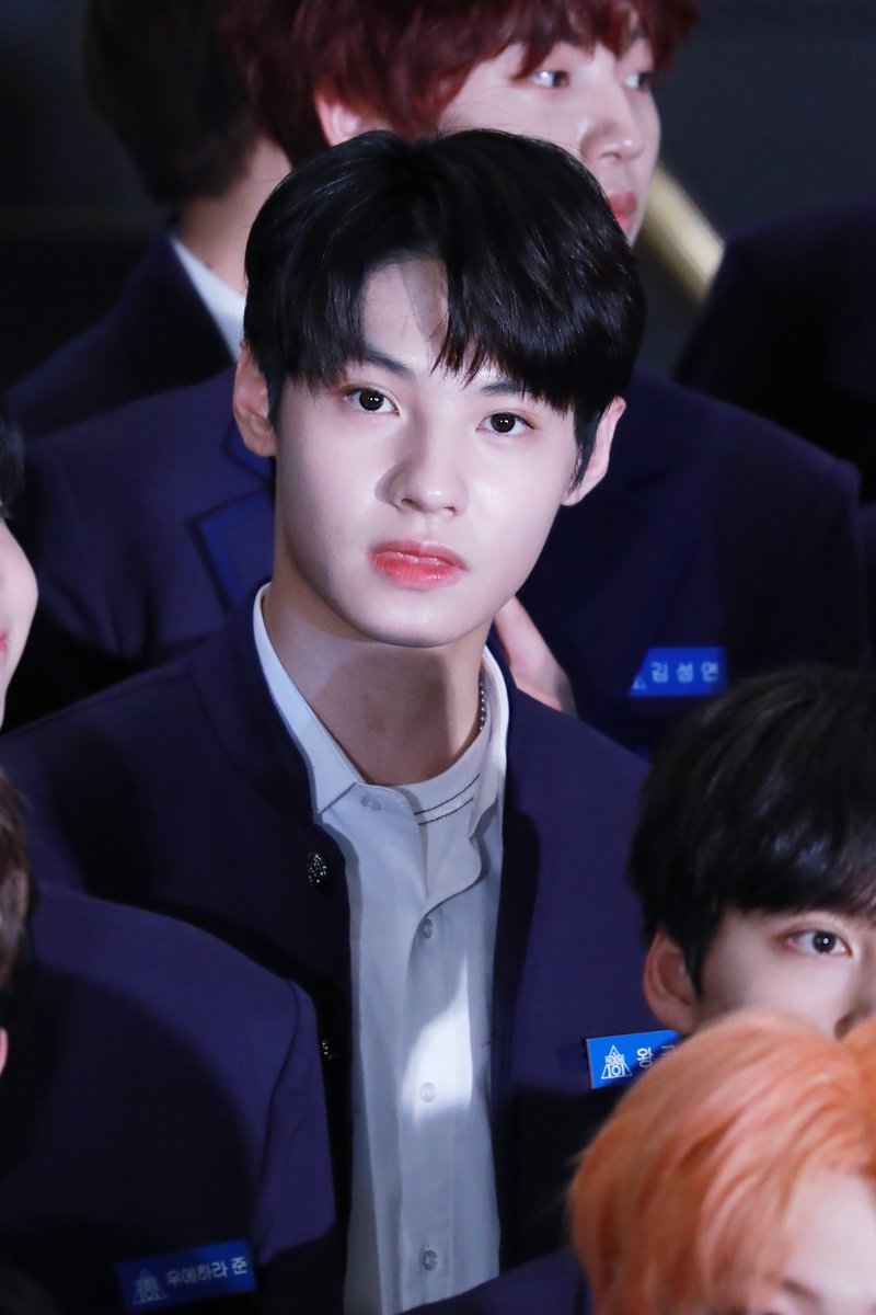 lepusho0508's tweet photo. 190423 프듀X 용산 블루카펫

🎂。君豪，生日快樂。🎂

#YG #왕군호 #군호 #王君豪  #君豪
#WANGJYUNHAO #JYUNHAO ✨

#프로듀스_X101 #프로듀스_X_101 #PRODUCE_X_101
#프듀 #프로듀스 #프듀엑스 https://t.co/AYrP8F6ZTL