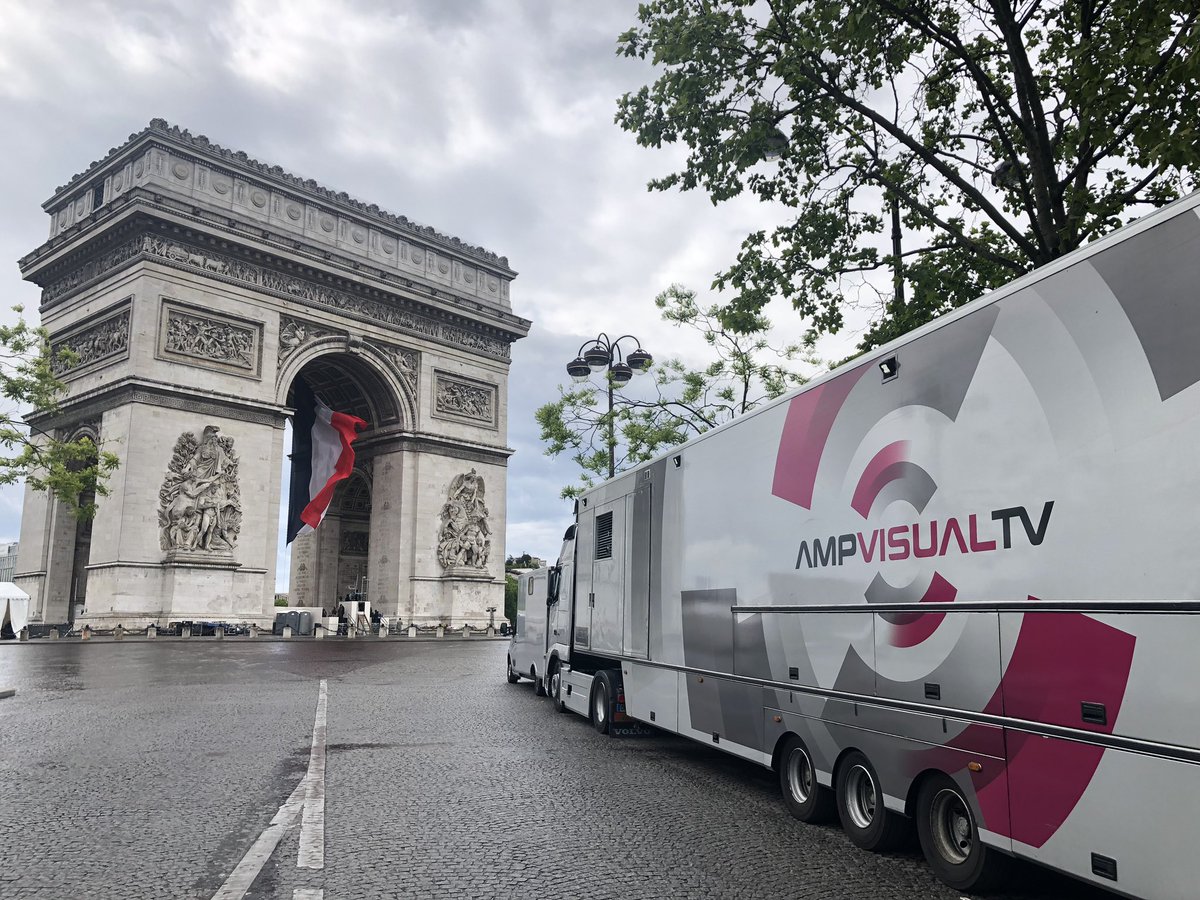 GillesSalle's tweet photo. @Francetele fidèle aux grands événements de la République en ce 8 Mai avec les équipes @ampvisualtv. Une prestation complète @ampvisualtv : car-régie Millenium 8, moyens HF @FactoryRf et cars de transmission de notre filiale #ixilive https://t.co/vEXbEbYLZ9