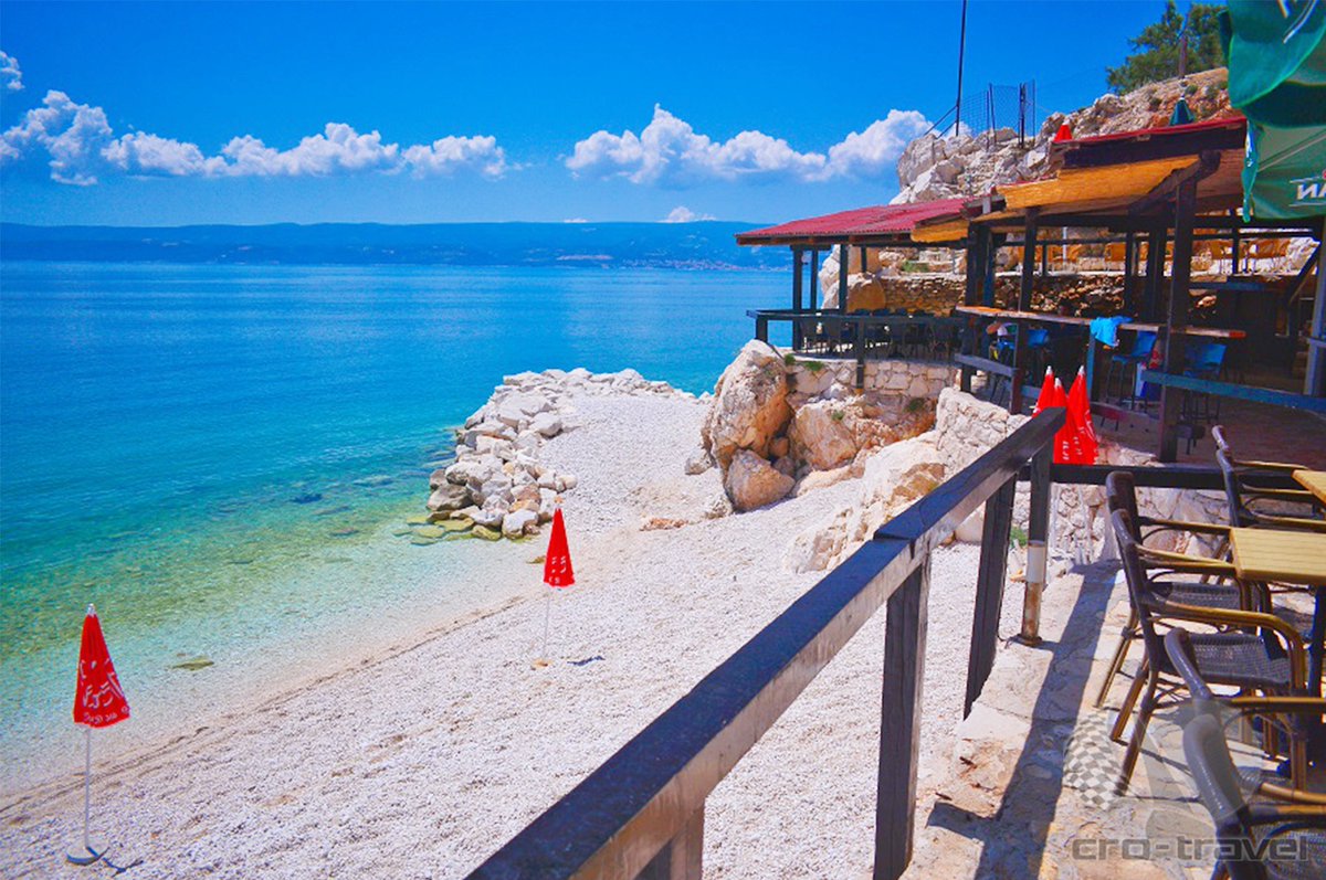 CroTravelEurope's tweet photo. Sea breeze, sunshine, pure water - what's not to like? 😍🏖️
Do not wait, plan your holidays today with #CroTravelEurope! Write us a message, we will answer all your questions #Travel #Holidays #CroTravel #trip #apartments #ciovo #trogir #Croatia https://t.co/T059vXVzLn