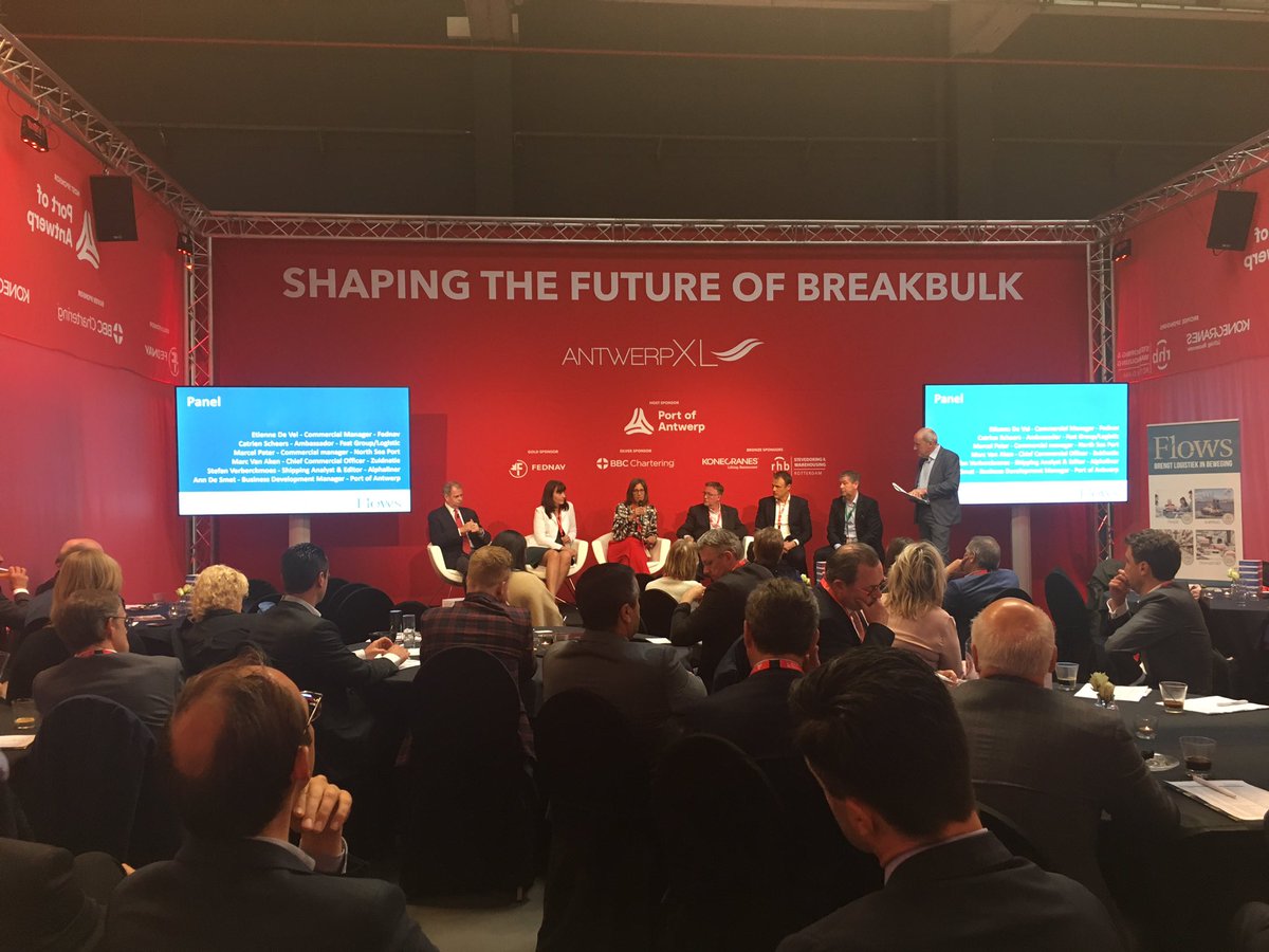 #flows breakbulk breakfast session during #AntwerpXL Interesting update on future of breakbulk industry. And listening in on competitors/ neighbouring ports #portofrotterdam #rotterdamlovesbreakbulk #MakeItHappen