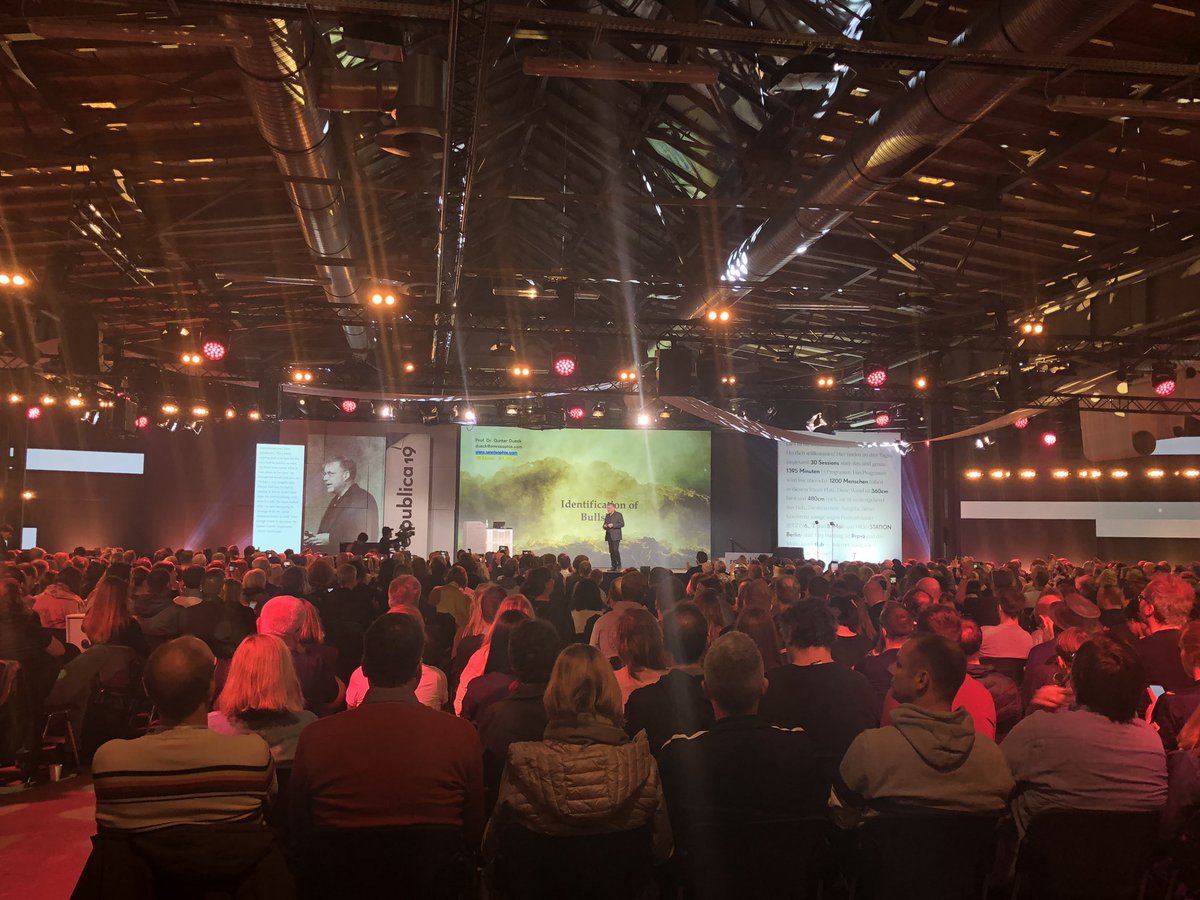 Identification of Bullshit with <a href="/wilddueck/">Gunter Dueck @gunter-dueck.bsky.social</a>. Everybody has an instinct algorithm to quickly identify the unusual. The digital makes use of that. Hate online might be provoked by the same mechanism. #attention #rp19